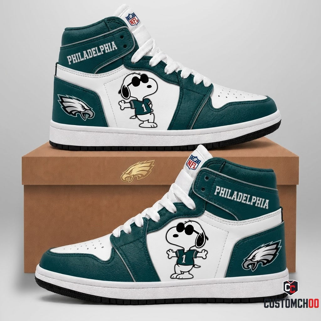 Philadelphia Eagles - Snoopy NFL 32-Team Fan Sneakers | All 32 Football Teams Available