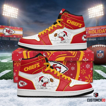 Kansas City Chiefs snoopy-inspired holiday fan sneakers – Santa Snoopy Touchdown